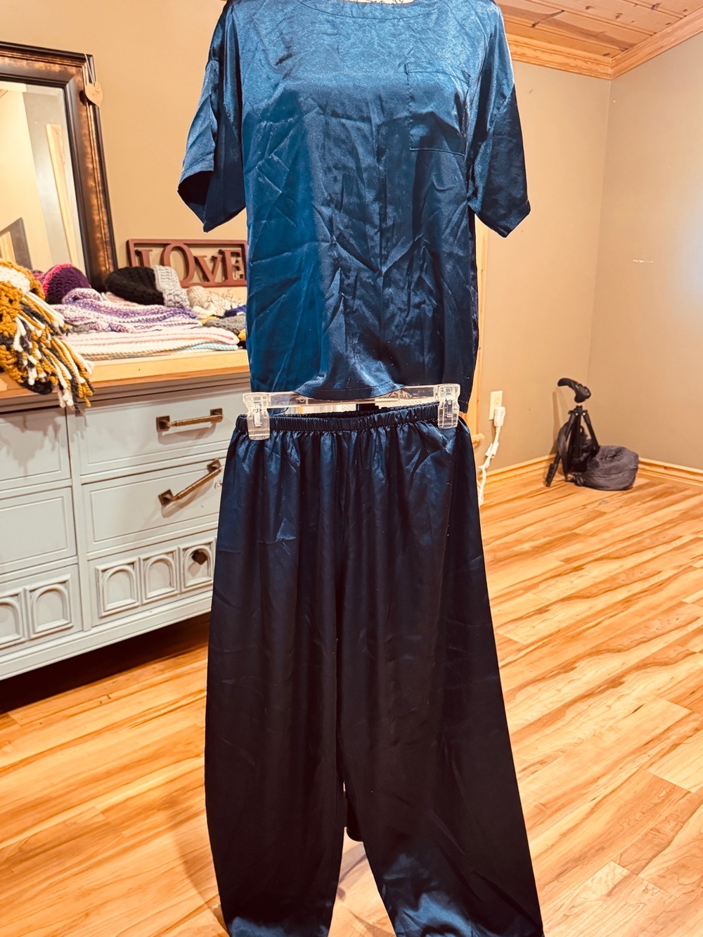 Women’s Navy Satin Wide-Leg Pants